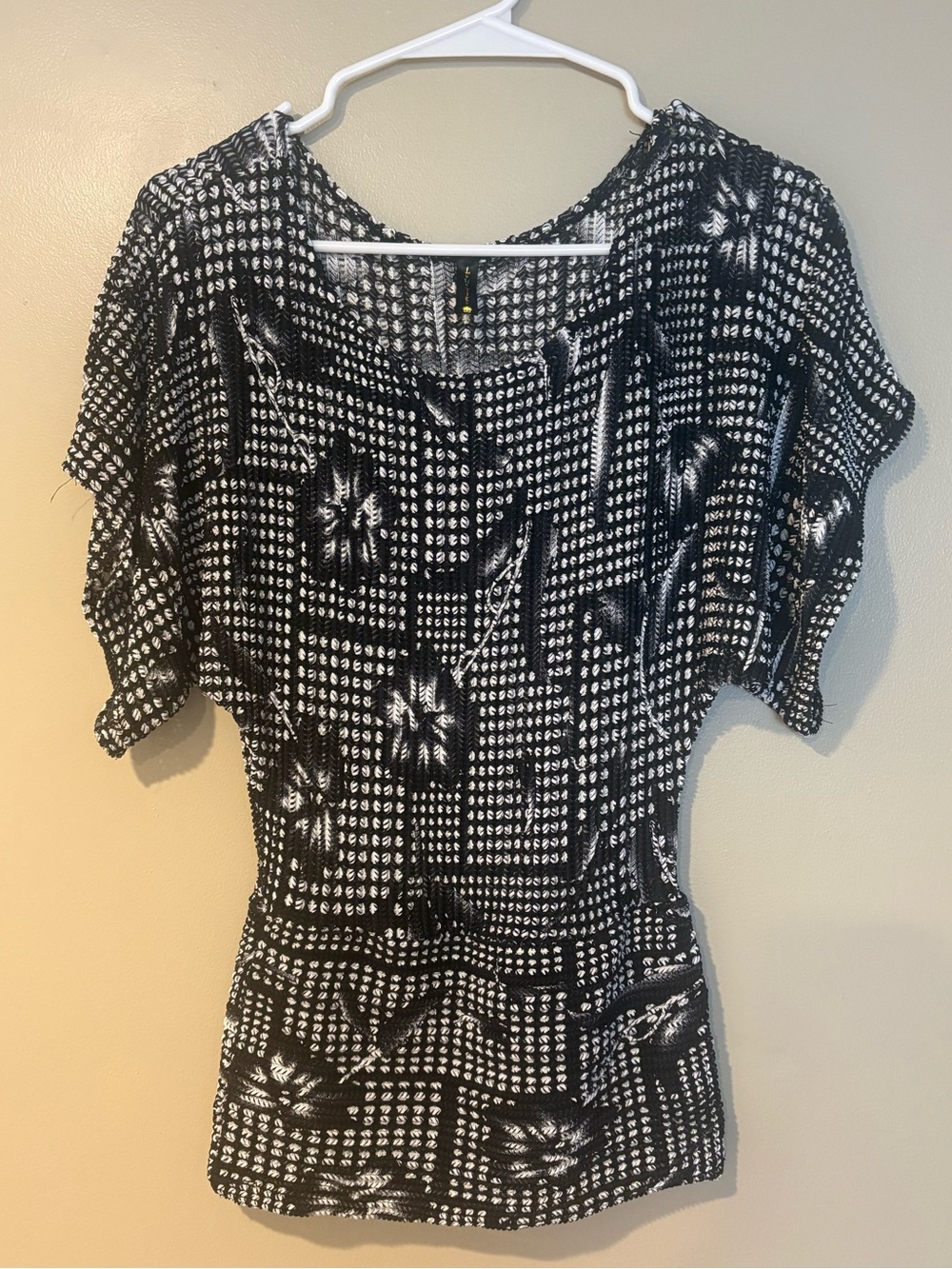 y2k slouchy 2000s beachy whimsigoth vintage boho chic open weave stretchy